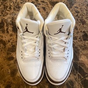 Nike. Air Jordan 4 Retro